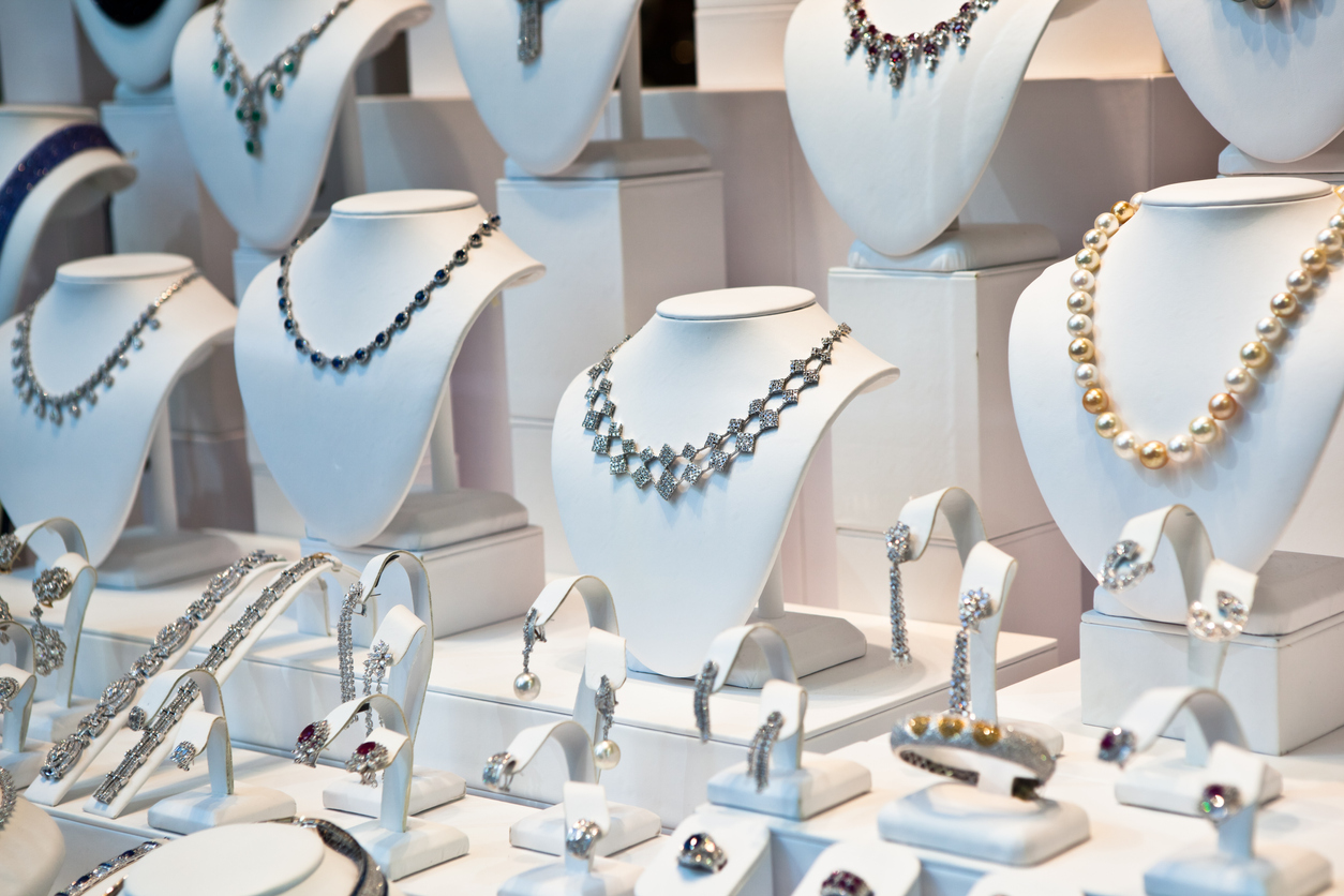 jewelry display | Highlands Ranch jewelry stores